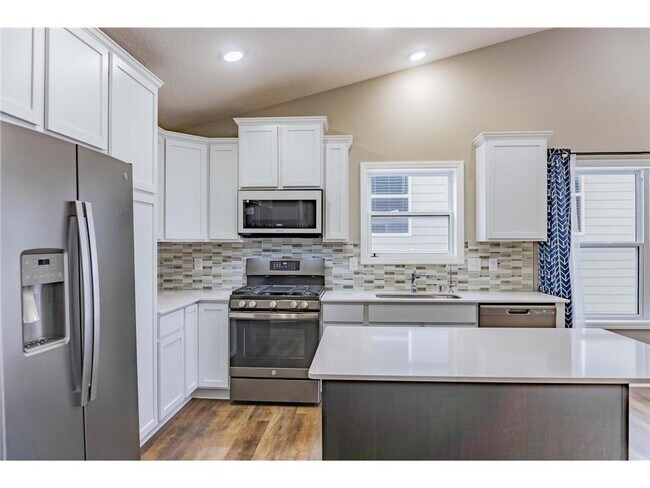 Building Photo - 143X Nutmeg Cir