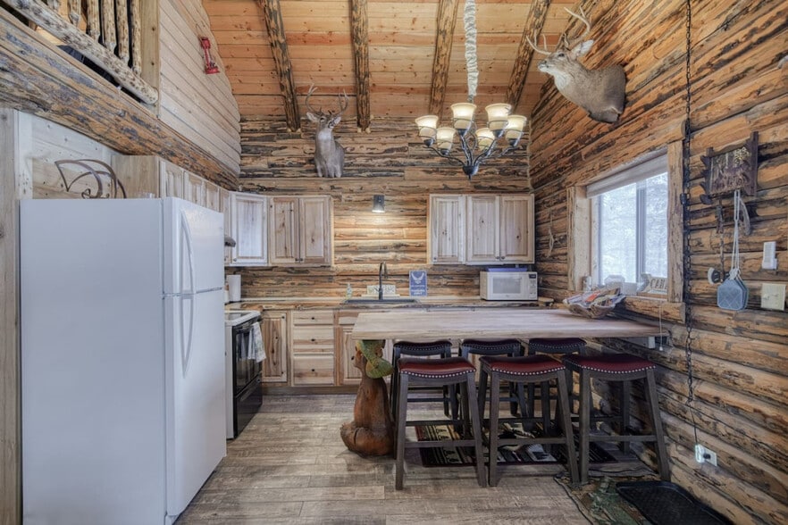Building Photo - 3980 Bootjack Dr