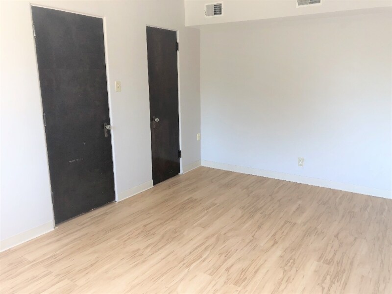 Building Photo - 5712 Phillips Ave