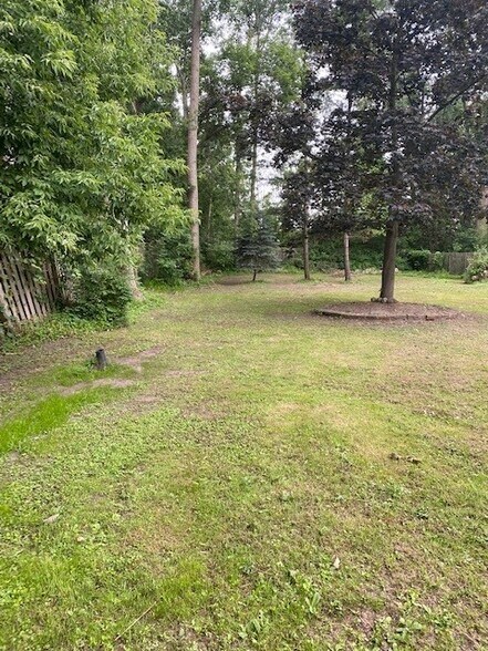 Building Photo - 2667 Wehrle Dr