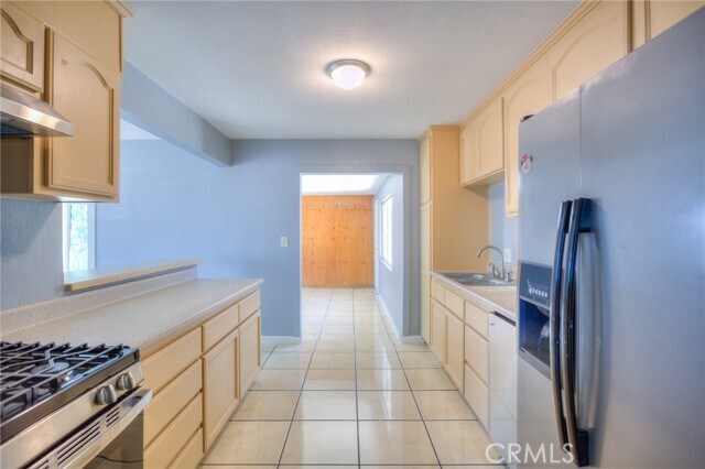 Building Photo - 7214 Cypress Ave