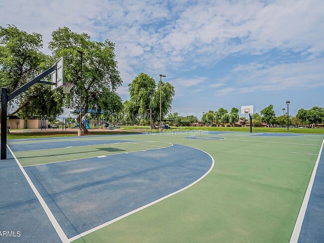 Building Photo - 1266 N 85th Pl