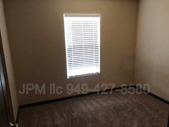 Building Photo - 520 Colorado River Blvd