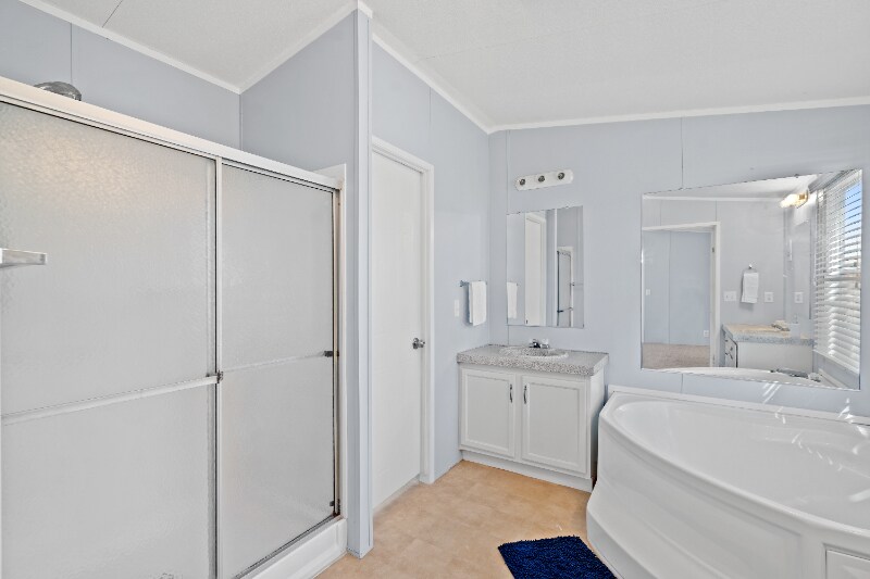 Building Photo - 12701 Paradise View Ct W