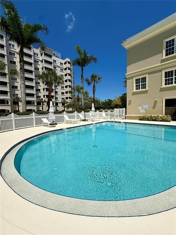 Building Photo - 3730 Cadbury Cir