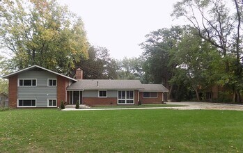 Building Photo - 3350 N Adams Rd