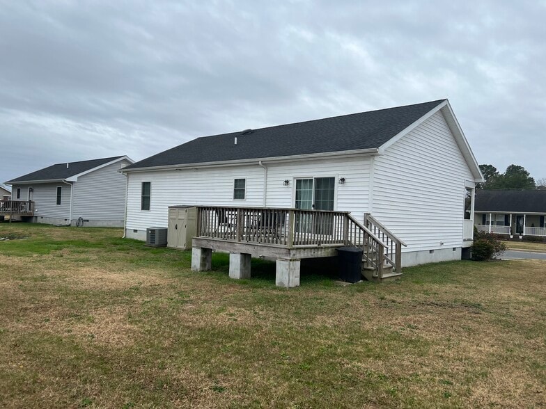 Building Photo - 1407 Cedar Run