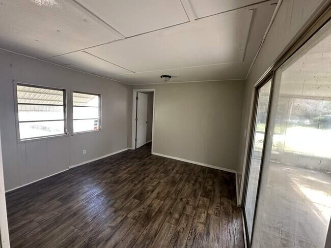 Building Photo - 130 S Suncoast Blvd