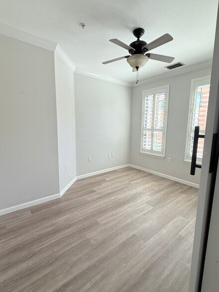 Building Photo - 2725 Via Cipriani