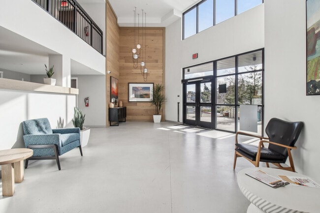 Building Photo - Vista Woods Senior