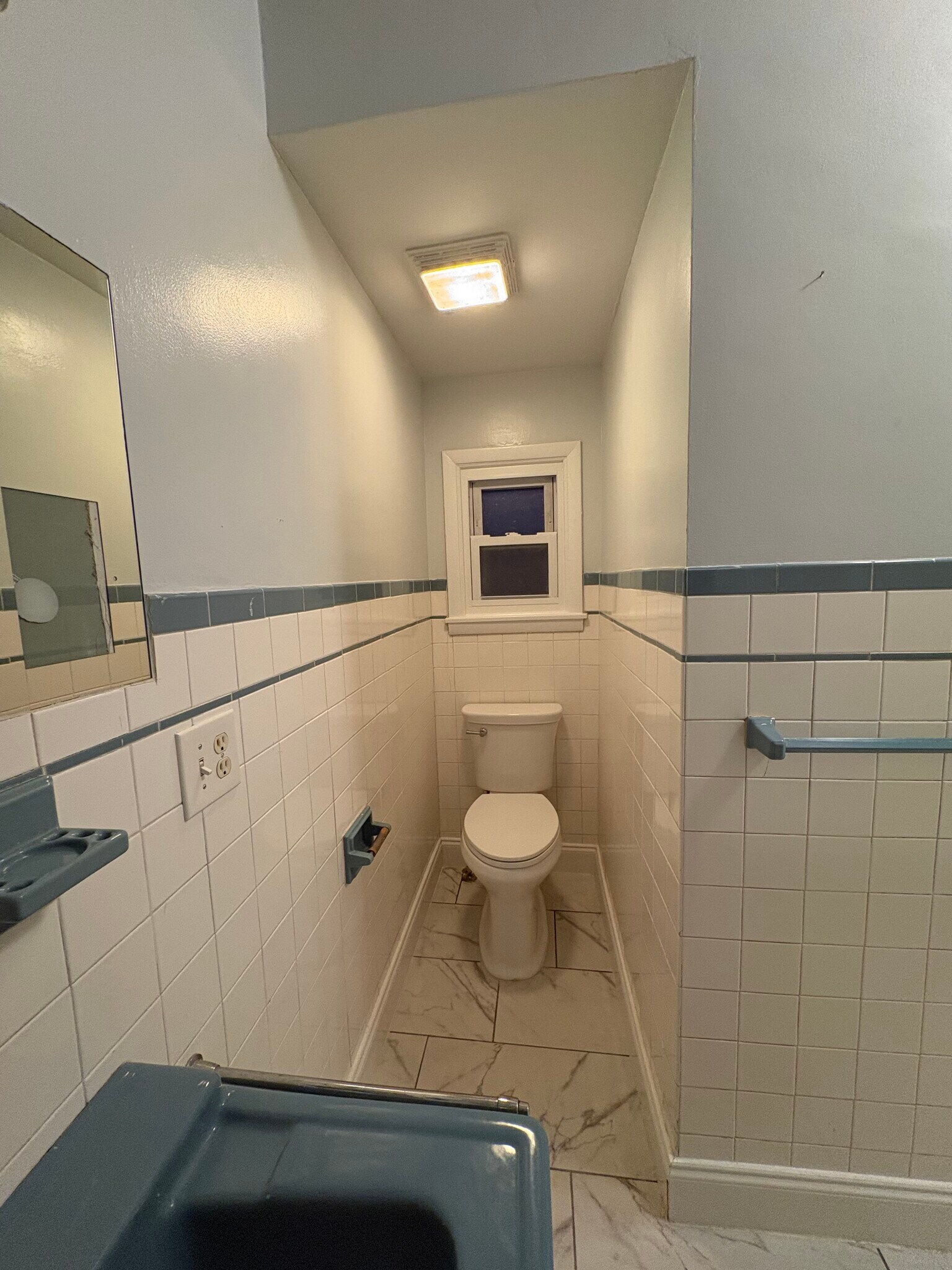 Bathroom - 133 Monroe St