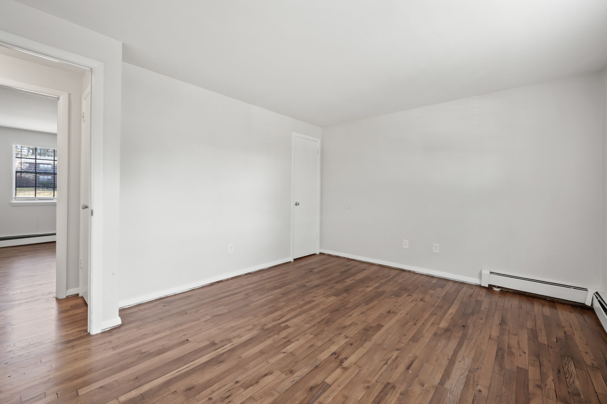 Building Photo - 340 Charter Oak St