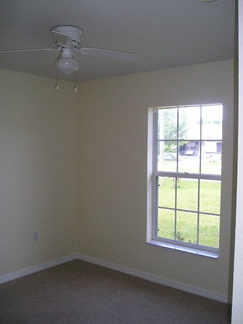 Building Photo - "Charming 3-Bedroom Haven with 2 Baths in Palm Coast – 1208 Sq Ft of Cozy Living!"