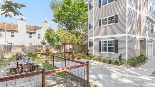 Building Photo - A First-Time Rental Available 09-15-25! 3 ...