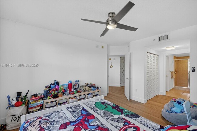 Building Photo - 19501 W Country Club Dr