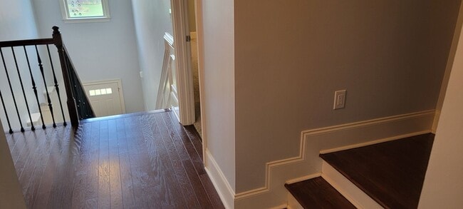 Building Photo - Stunning 4-Bedroom, 3.5-bath Home in the P...