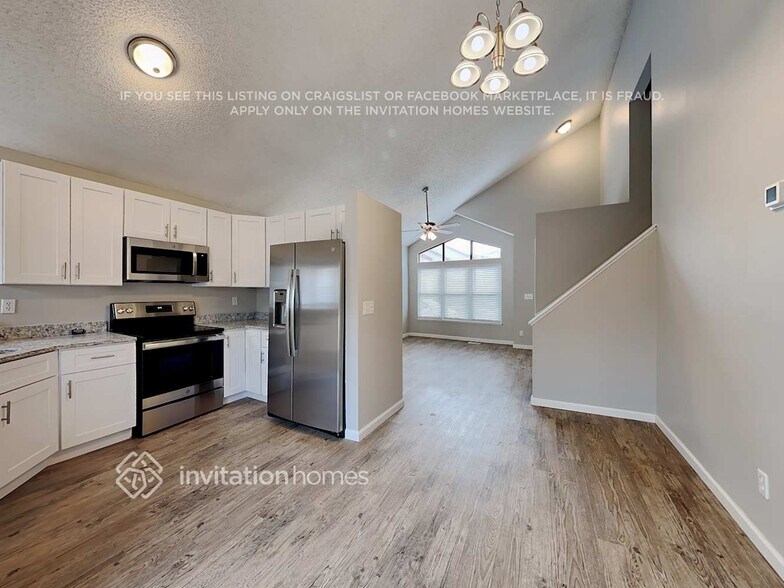 Building Photo - 7520 Montarbor Dr