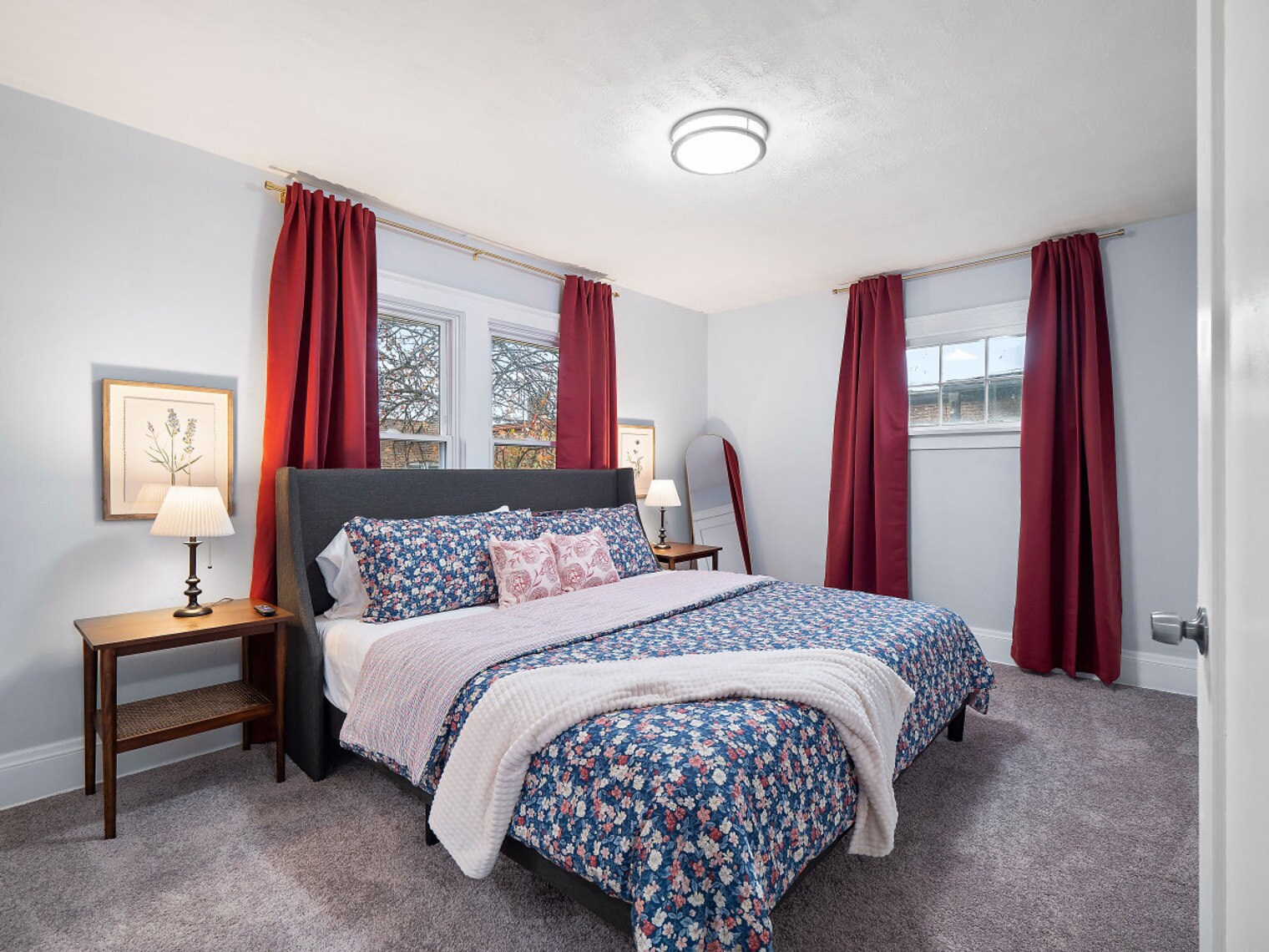 Building Photo - 2010 Chesterland Ave