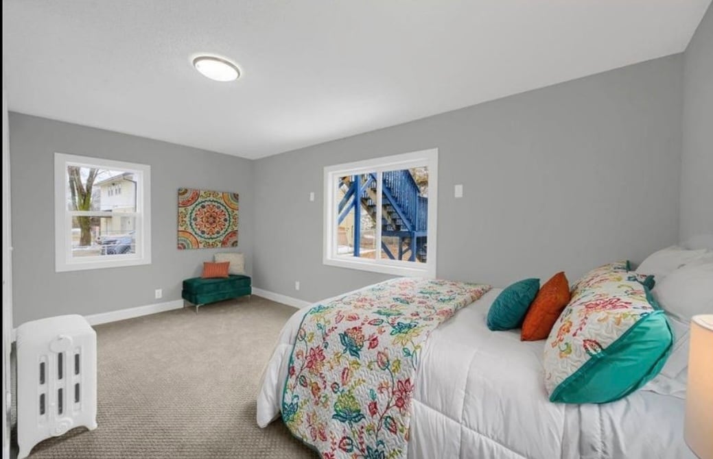 Building Photo - 1055 7th St W