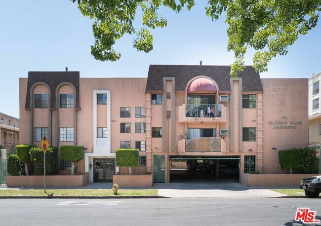 Primary Photo - 331 S Gramercy Pl