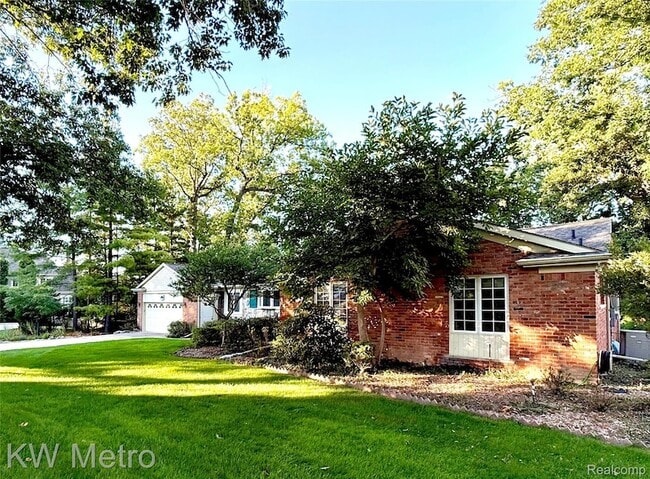 Building Photo - 1448 Inwoods Cir