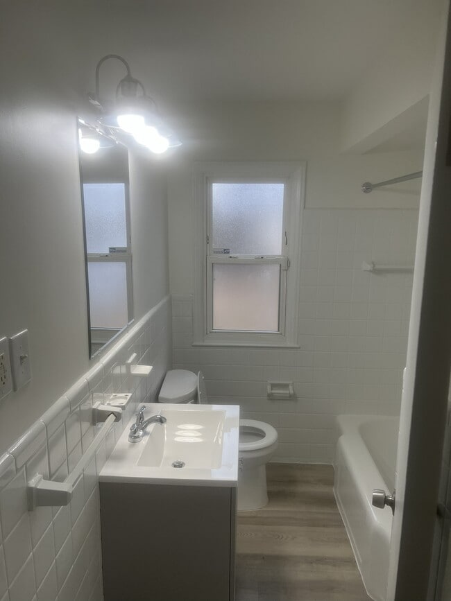 Building Photo - 19306 Cooley St