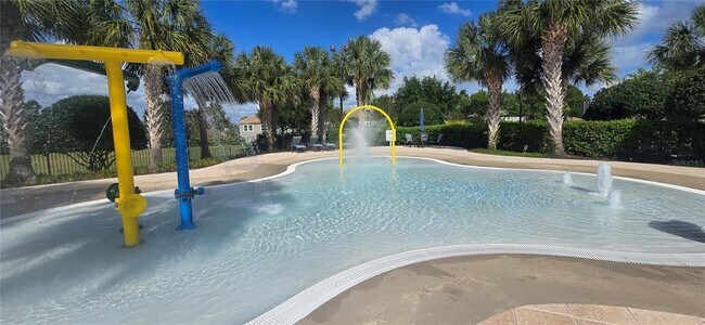 Building Photo - 7564 Bishop Square Dr