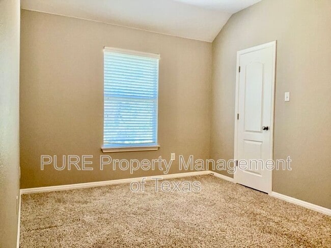 Building Photo - 2518 Vestavia Ridge Ln