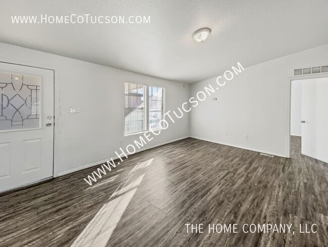 Building Photo - 3171 W Jusnic Cir