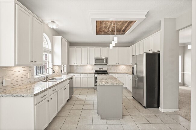 Building Photo - 18910 Rustling Ridge Dr