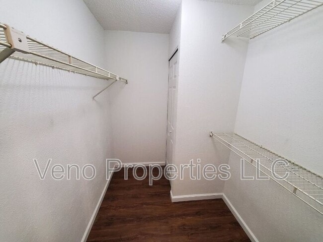Building Photo - 111 Yorktown Dr