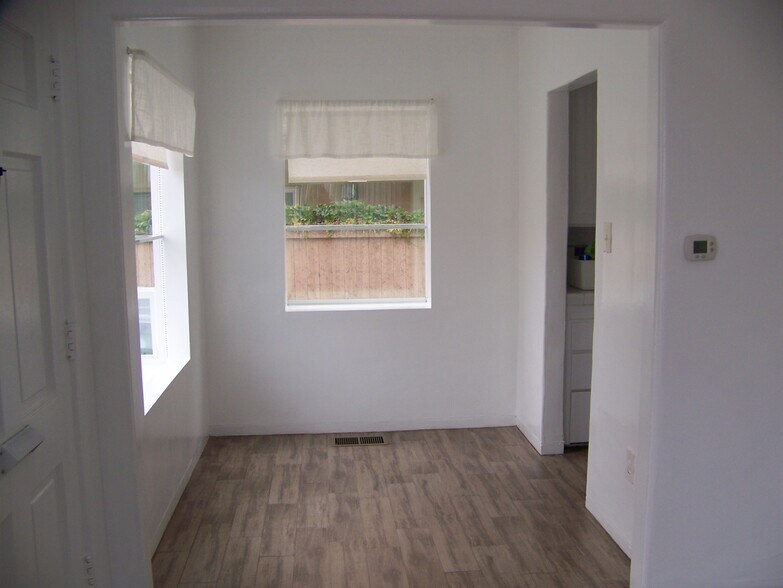 dining area - 636 10th St