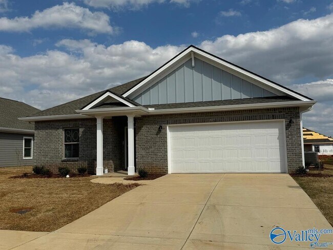 Building Photo - 12660 Whitcomb Cir