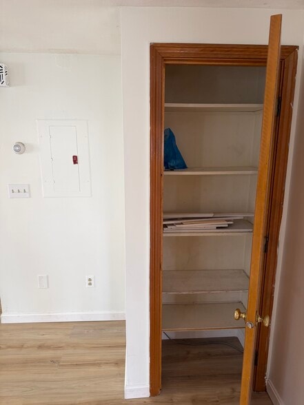 Building Photo - 97 Mill St