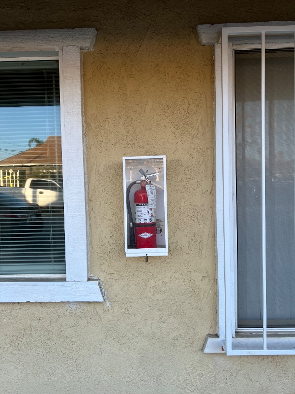 Building Photo - 350 Brown St