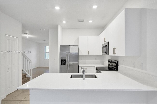 Building Photo - 11920 NW 47th Manor