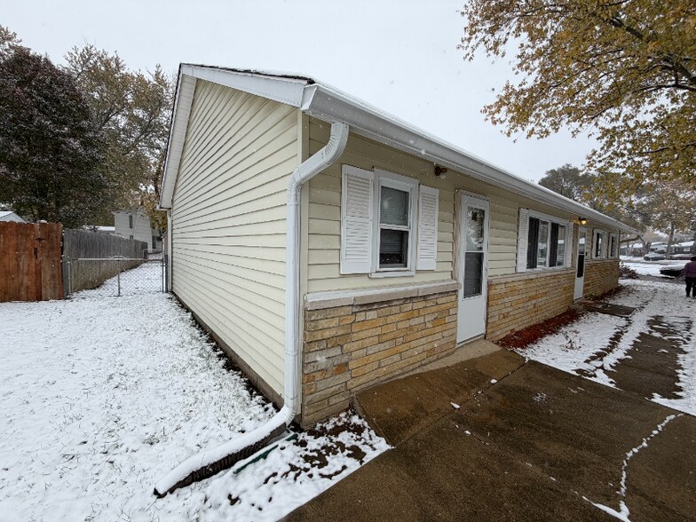 Building Photo - 19 Eastridge Dr