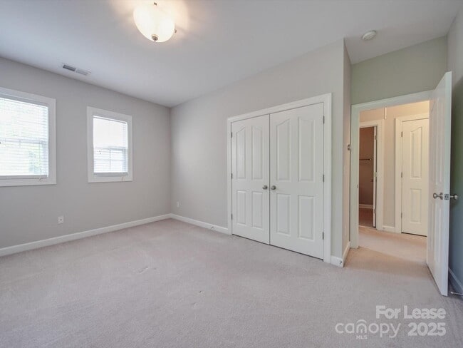 Building Photo - 15340 Prescott Hill Ave