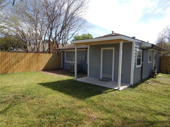Building Photo - 20502 Burwood Cir
