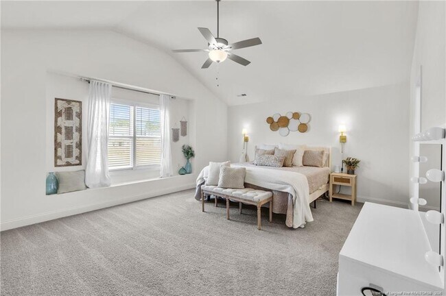 Building Photo - 173 London Dr