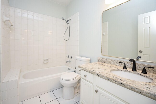 Building Photo - 6511 Mesa Vista Ct