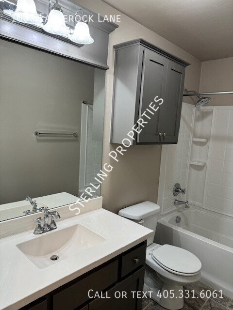 Building Photo - 1007 Eaglerock Ln