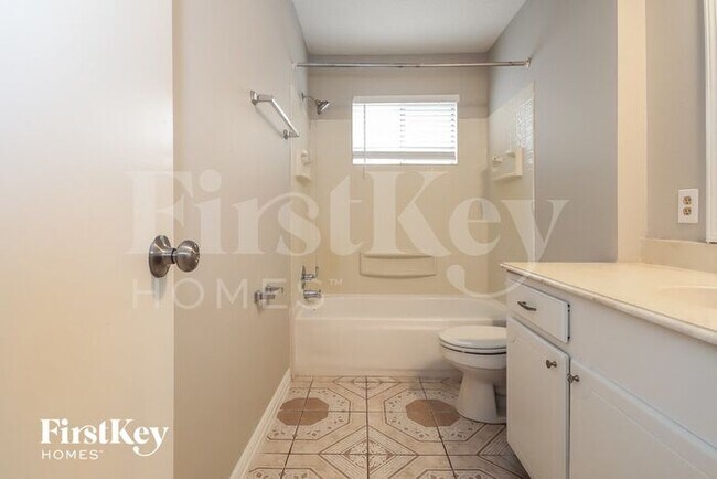 Building Photo - 5614 Rivergate Dr