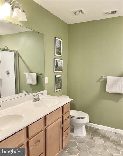 Building Photo - 9411 Wood Creek Cir