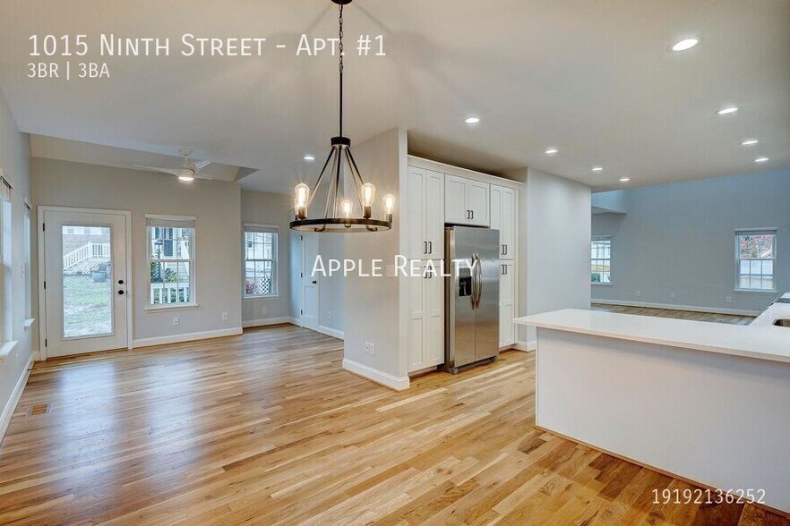 Building Photo - 1015 Ninth Street-Apt. #1