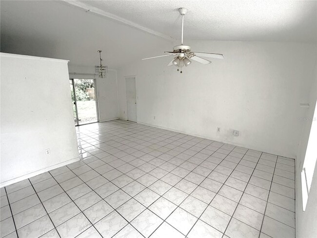 Building Photo - 745 Whitewood Dr