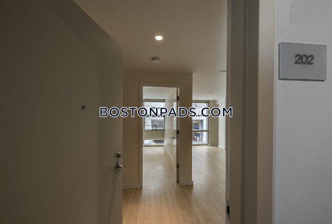 Building Photo - 40 Boylston St