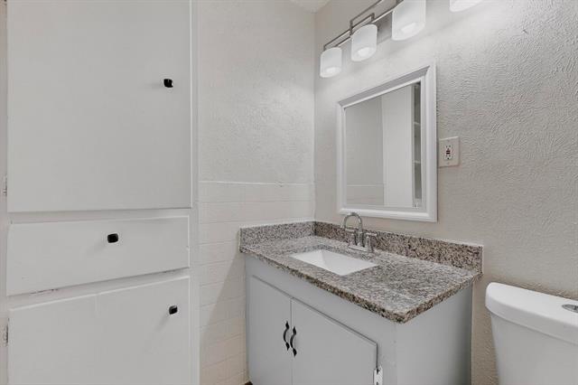 Building Photo - 3817 Vanette Ln