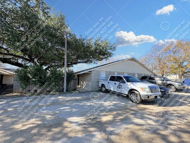 Building Photo - 20115 San Marcos Hwy