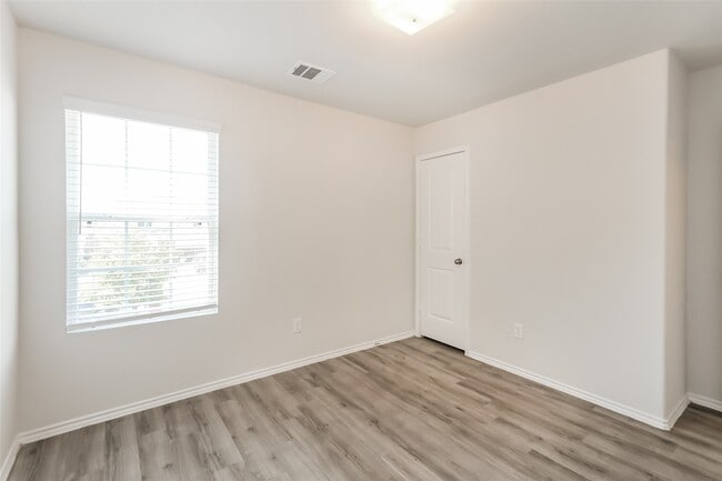 Building Photo - 16922 Lacey Bell Ln